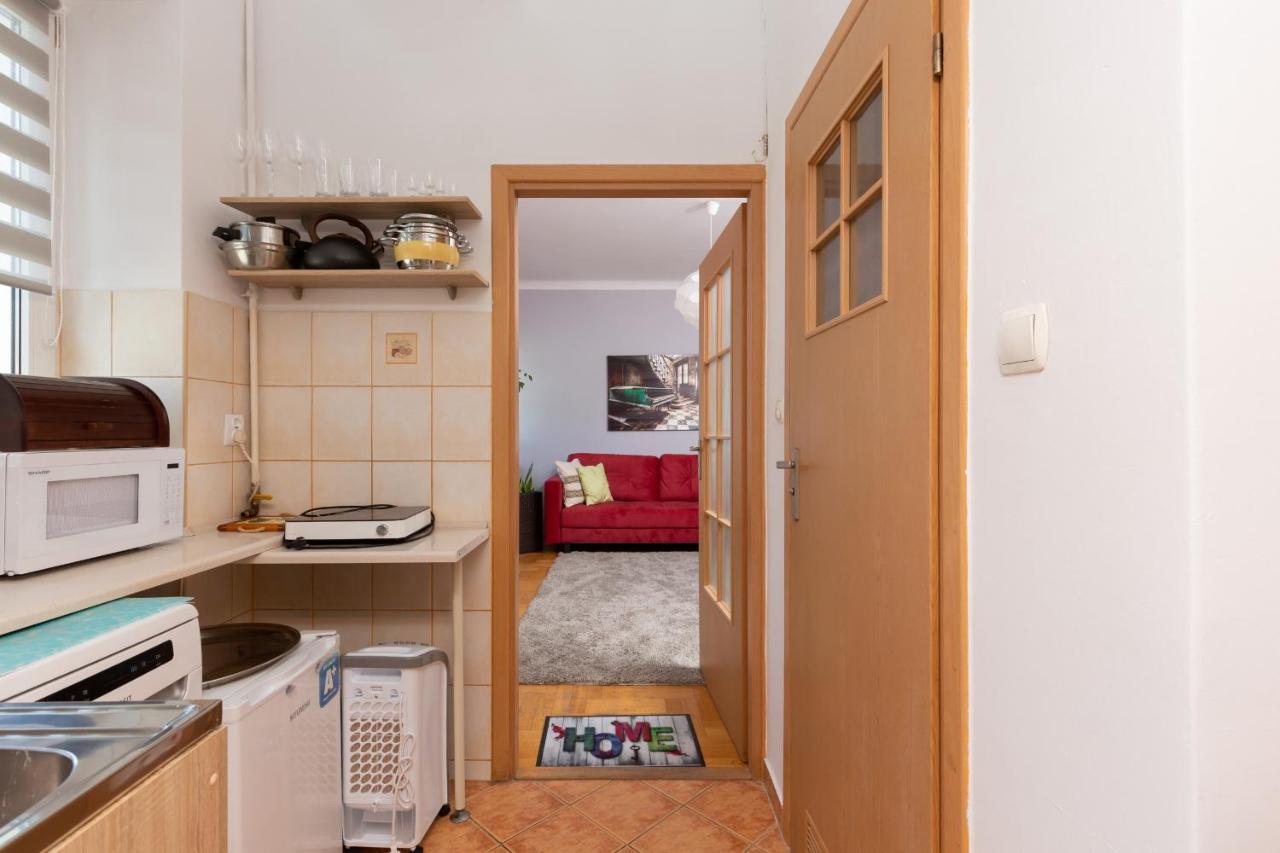 Metro Politechnika Studio Konstytucji By Renters Διαμέρισμα Βαρσοβία Εξωτερικό φωτογραφία