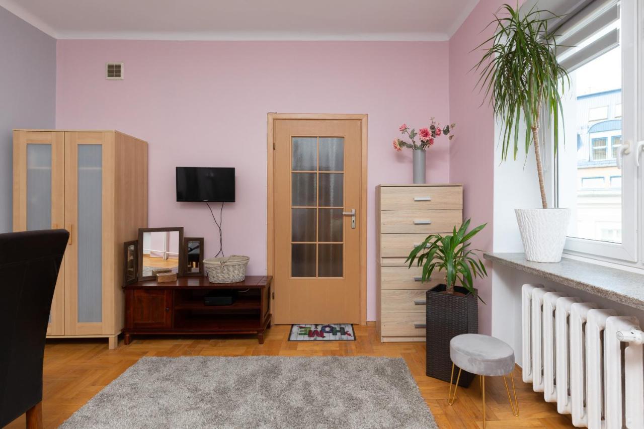 Metro Politechnika Studio Konstytucji By Renters Διαμέρισμα Βαρσοβία Εξωτερικό φωτογραφία